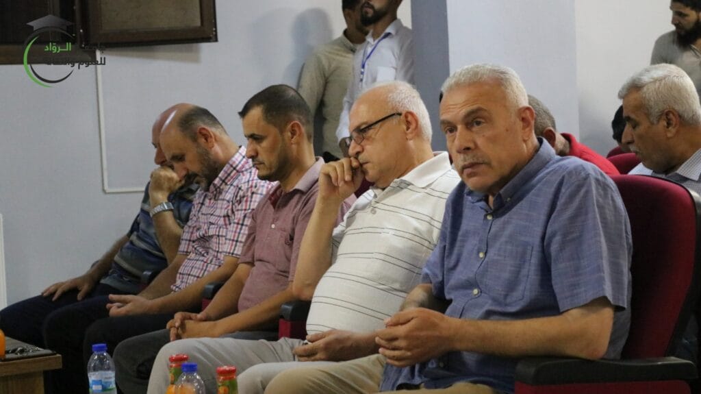 جامعة الرواد للعلوم والتقانة تحتفي بالطلاب الأوائل في حفل تكريم مميز