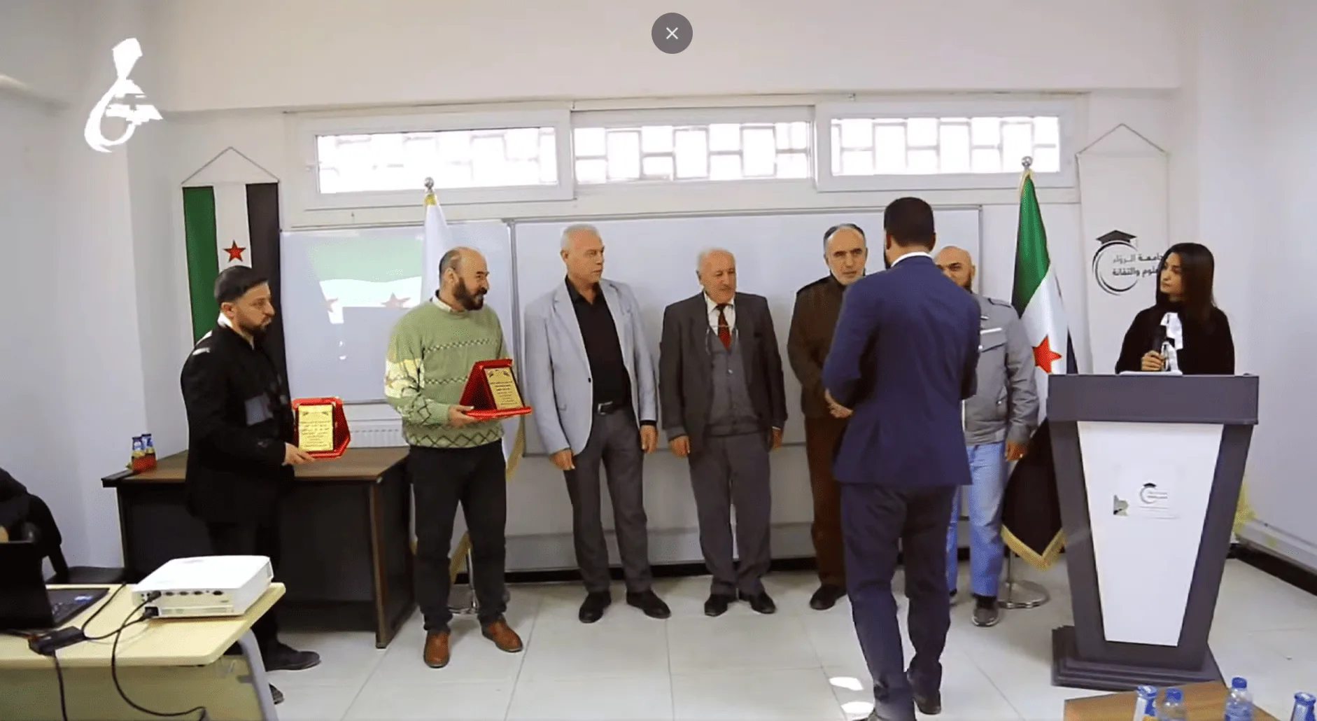 تكريم الطلاب المتفوقين في مركز نفاذ عفرين