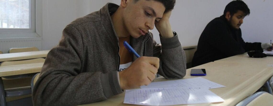 المذاكرات العملية في كلية الهندسة المعلوماتية