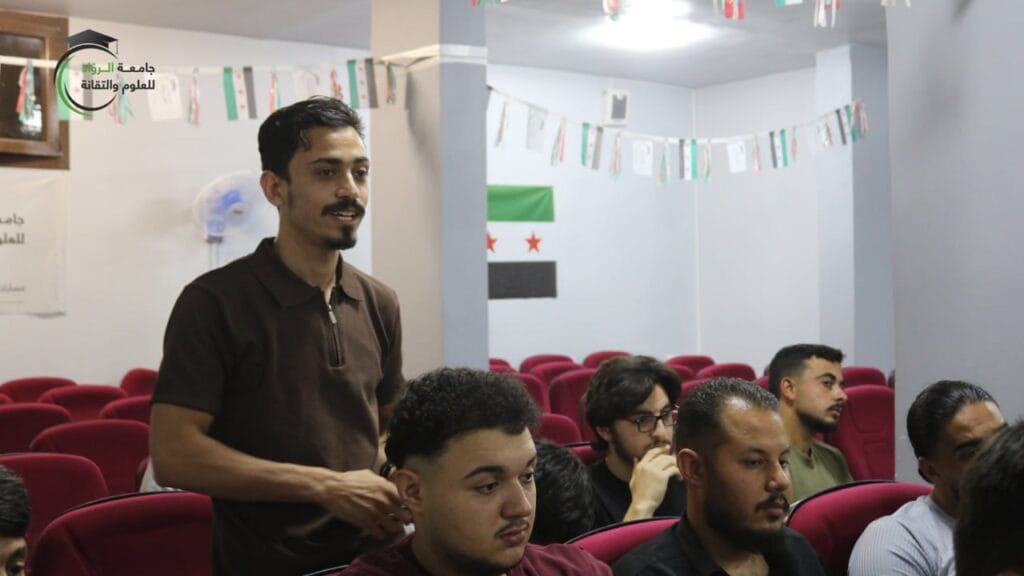 جامعة الرواد تستمع إلى مقترحات الطلبة عبر لقاء مع الهيئات الطلابية
