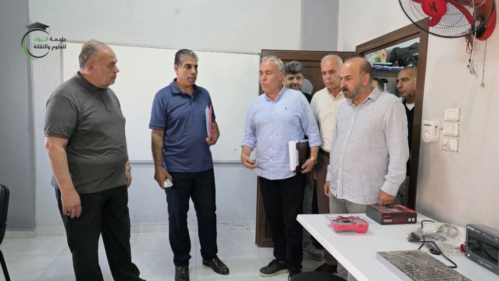 لجنة من وزارة التعليم العالي والبحث العلمي تتفقد جاهزية جامعة الرواد للعلوم والتقانة